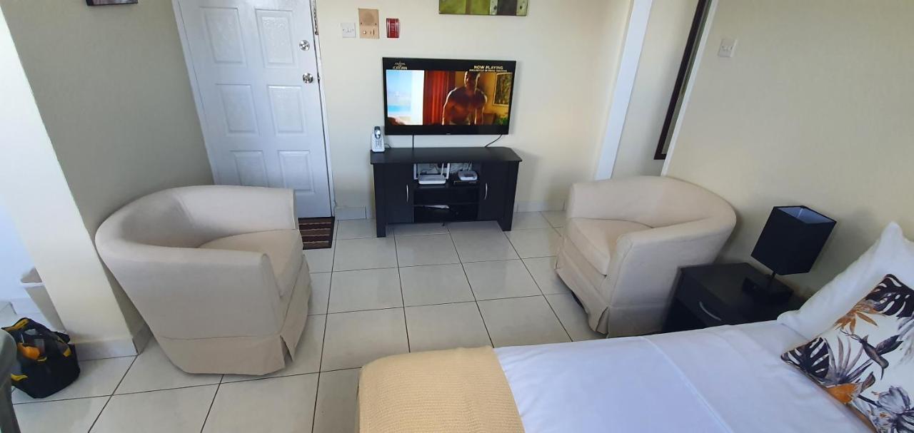 Hastings Towers 4D - Studio Apt Opp Beach Bridgetown Zewnętrze zdjęcie