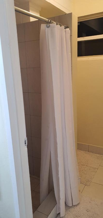 Hastings Towers 4D - Studio Apt Opp Beach Bridgetown Zewnętrze zdjęcie