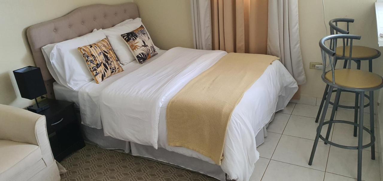 Hastings Towers 4D - Studio Apt Opp Beach Bridgetown Zewnętrze zdjęcie