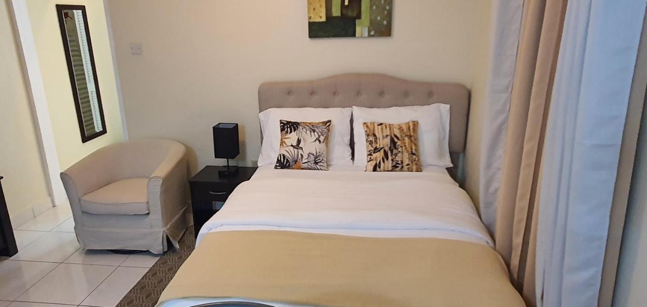 Hastings Towers 4D - Studio Apt Opp Beach Bridgetown Zewnętrze zdjęcie
